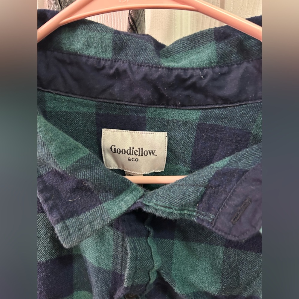 Goodfellow Button Down - Picture 3 of 3